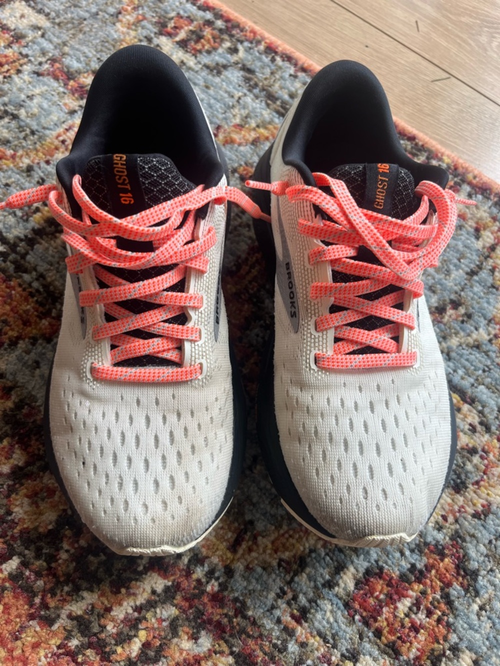 Brooks Ghost 16